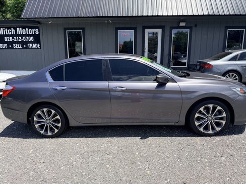 Used 2015 Honda Accord Sport image 10