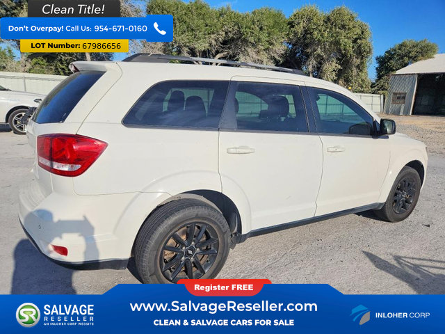 Used 2019 Dodge Journey SE FWD image 4