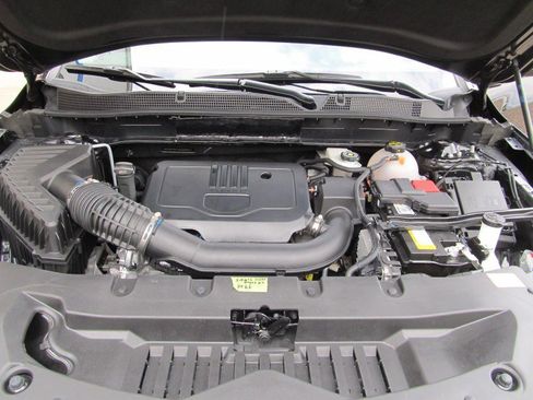 Used 2025 Chevrolet Blazer LT image 6