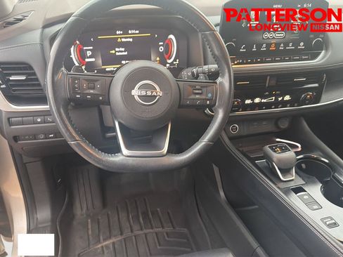 Used 2023 Nissan Rogue Platinum w/ Platinum Premium Package FWD image 17