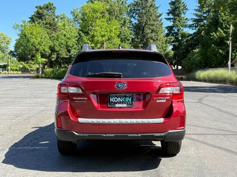 Used 2017 Subaru Outback 2.5i Limited AWD/4WD image 5