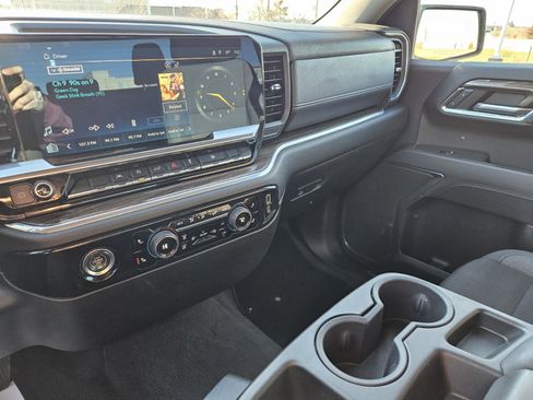 Used 2024 Chevrolet Silverado 1500 LT w/ Protection Package image 20