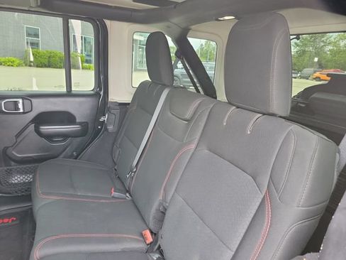 Used 2018 Jeep Wrangler Unlimited Rubicon AWD/4WD image 23