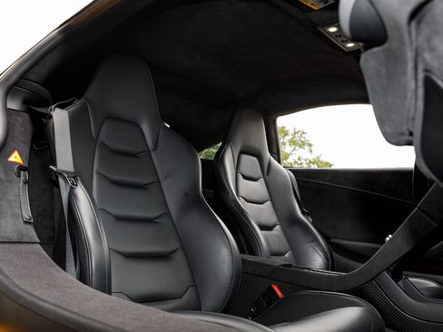 Used 2016 McLaren 675LT Coupe image 28