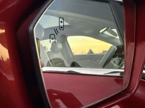 Used 2022 Lincoln Nautilus Reserve w/ Equipment Group 202A image 21