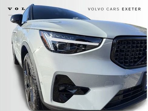 New 2026 Volvo XC40 B5 Ultra w/ Protection Package Premier image 7