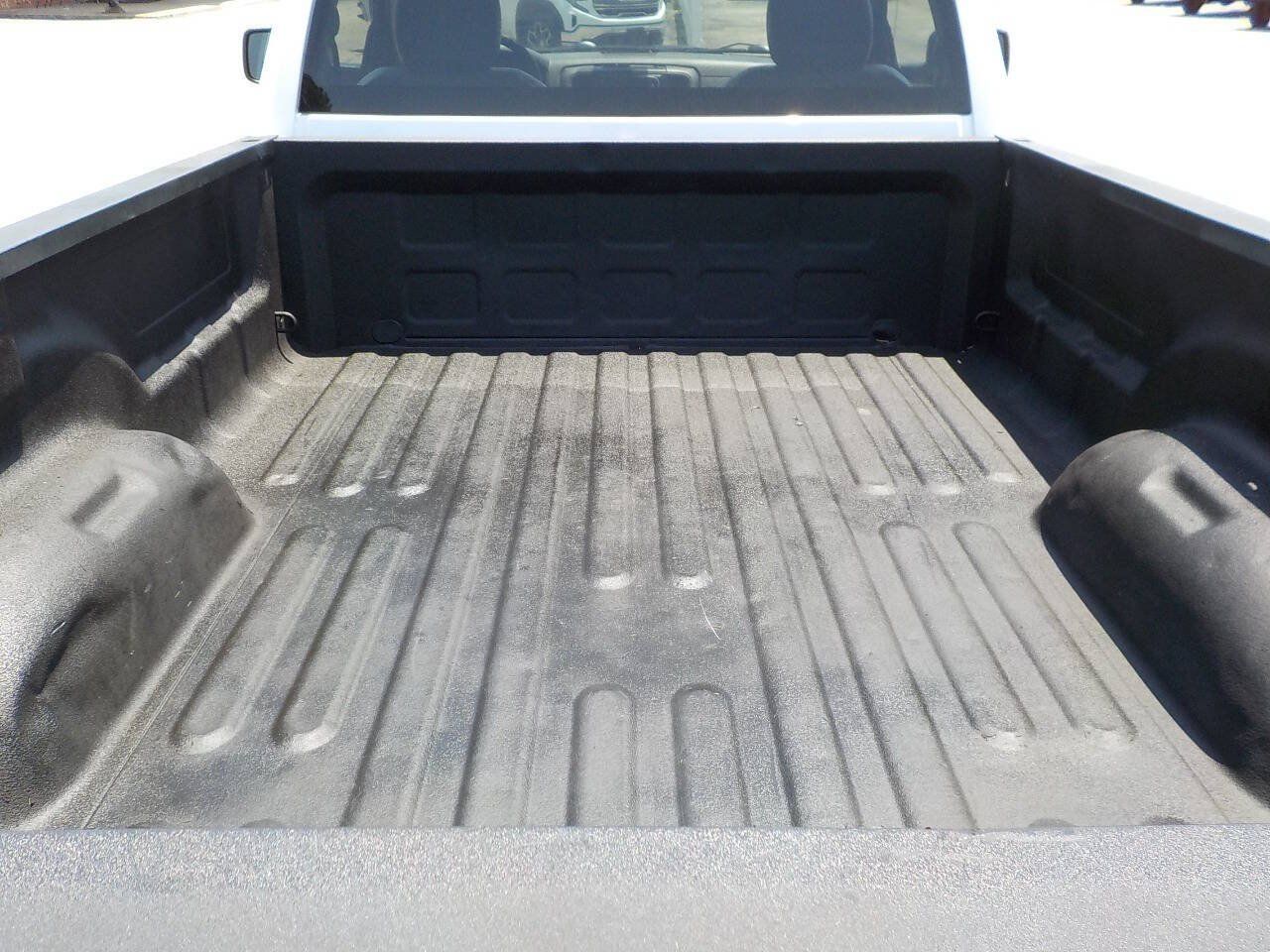 Used 2017 RAM 1500 Tradesman w/ Power & Remote Entry Group RWD image 5