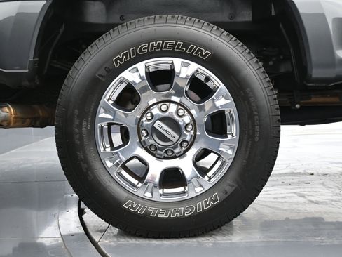 Used 2020 Ford F350 Lariat w/ Lariat Ultimate Package image 17