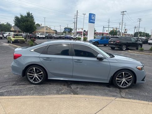 Used 2023 Honda Civic Touring image 6