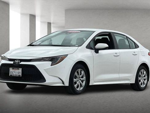 Certified 2021 Toyota Corolla LE FWD image 7