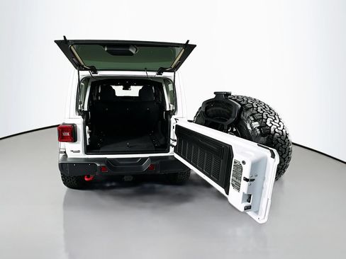 Used 2025 Jeep Wrangler Unlimited Rubicon w/ XTREMEE 35" Tire Package AWD/4WD image 28