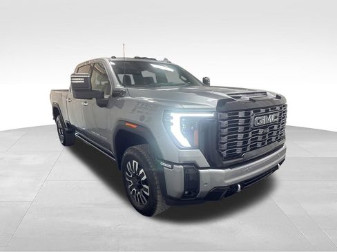 Used 2026 GMC Sierra 2500 Denali Ultimate AWD/4WD image 4