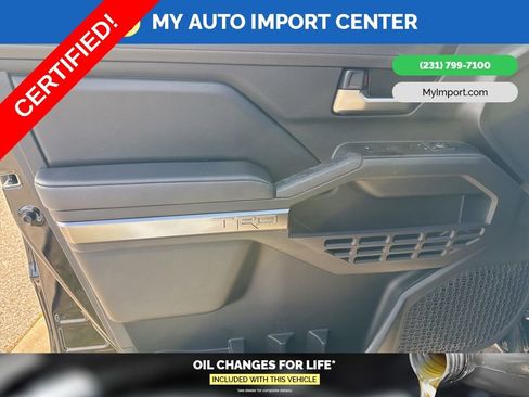 Certified 2025 Toyota Tacoma TRD Sport image 10