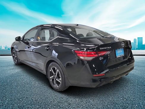 Used 2024 Nissan Sentra SV image 4