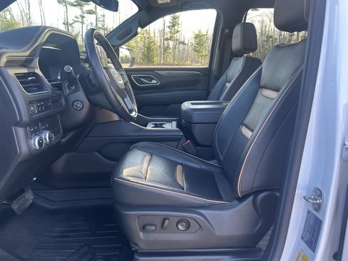 Used 2022 GMC Yukon AT4 AWD/4WD image 14