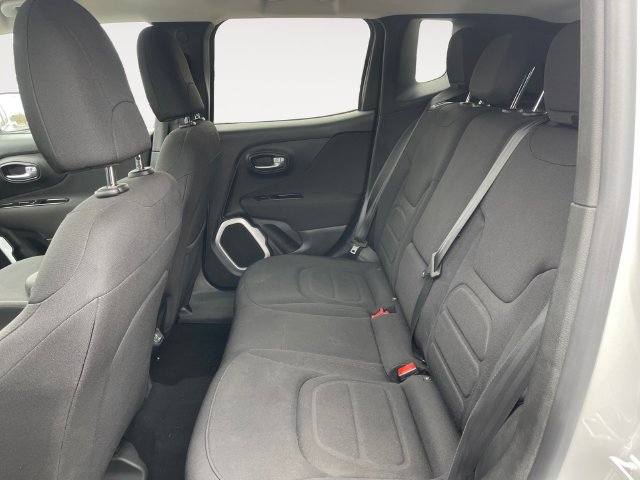 Used 2019 Jeep Renegade Latitude w/ Popular Equipment Group AWD/4WD image 14