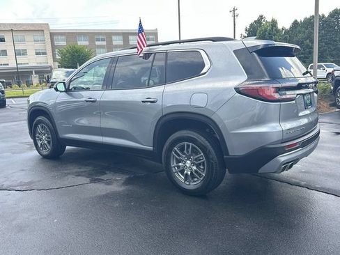 Used 2025 GMC Acadia Elevation w/ LPO, Roadside Safety Package AWD/4WD image 6