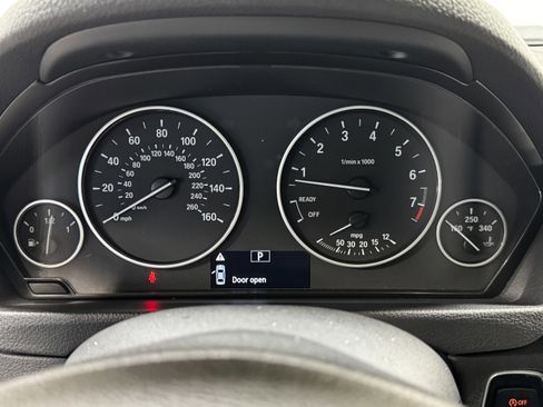 Used 2017 BMW 320i Sedan image 20