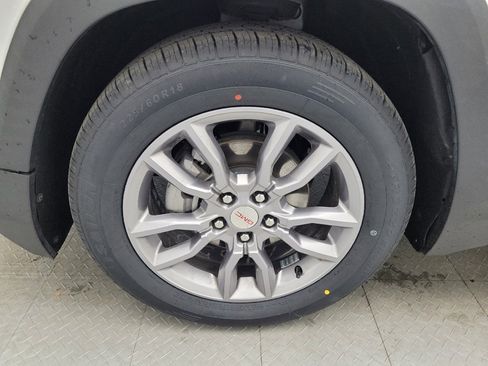 Used 2023 GMC Terrain SLT image 31