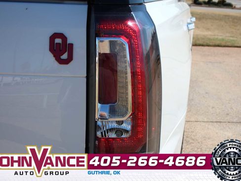 Used 2017 GMC Yukon Denali image 11