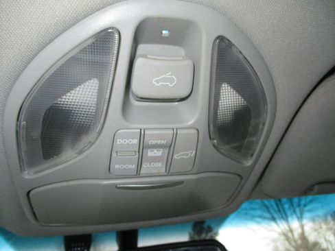 Used 2015 Hyundai Santa Fe Sport 2.0T w/ Option Group 05 image 16