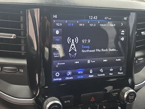 Used 2019 RAM 1500 Big Horn image 27