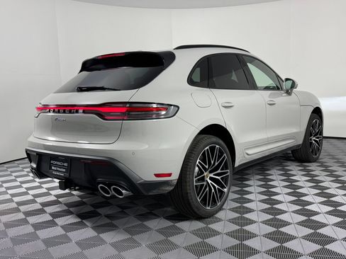 Certified 2026 Porsche Macan AWD/4WD image 9
