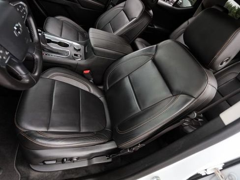 Used 2020 Chevrolet Traverse RS FWD image 64