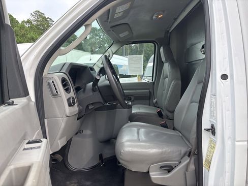 Used 2022 Ford E-350 and Econoline 350 Super Duty w/ Power Windows & Locks Group image 39