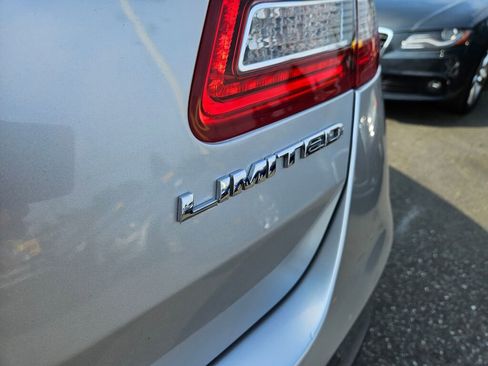 Used 2016 Ford Taurus Limited image 10