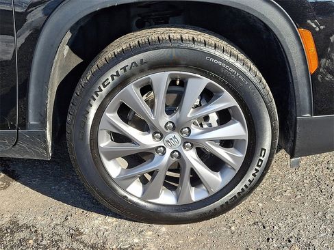 Certified 2025 Buick Enclave Preferred image 8