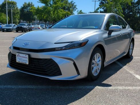 New 2026 Toyota Camry LE FWD image 8