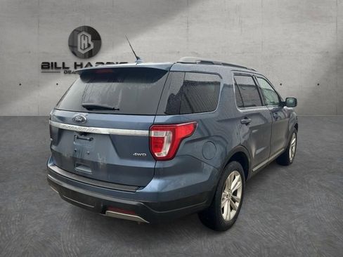 Used 2019 Ford Explorer XLT w/ Equipment Group 202A image 5