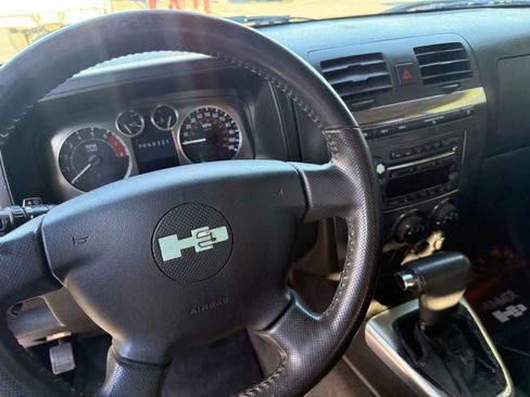 Used 2007 HUMMER H3 image 11
