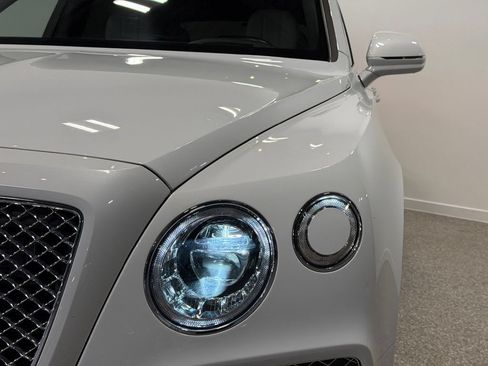Used 2018 Bentley Bentayga Mulliner AWD/4WD image 10