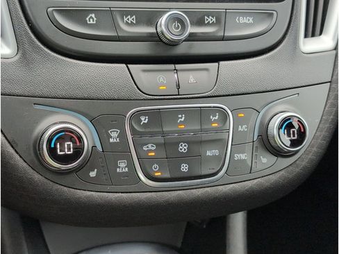 Used 2023 Chevrolet Malibu LT image 16