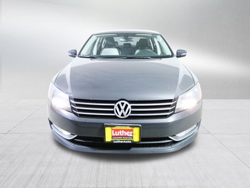 Used 2014 Volkswagen Passat 1.8T Sport image 2