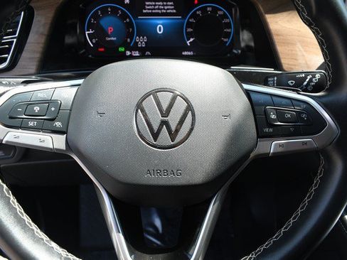 Used 2025 Volkswagen Atlas SE AWD/4WD image 31