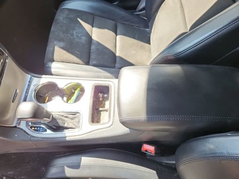 Used 2021 Jeep Grand Cherokee Laredo X RWD image 11