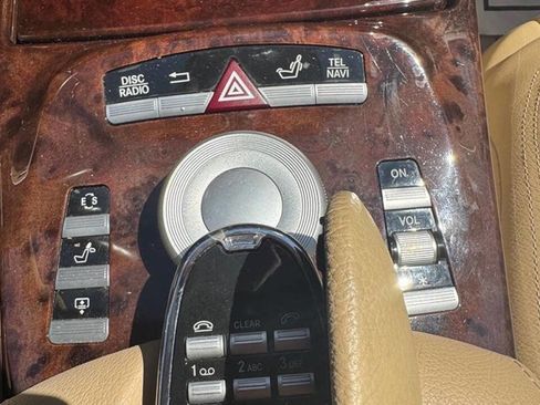 Used 2012 Mercedes-Benz S 550 4MATIC image 28