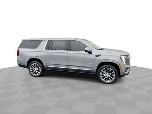 New 2026 GMC Yukon XL Denali w/ Denali Reserve Package AWD/4WD image 9