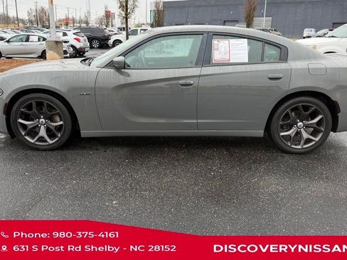 Used 2017 Dodge Charger R/T w/ Plus Group image 41