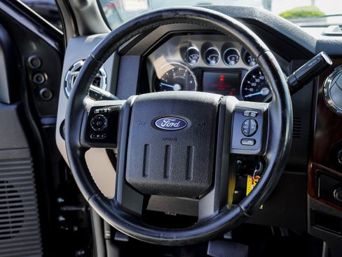 Used 2012 Ford F250 Lariat w/ Lariat Interior Pkg AWD/4WD image 33