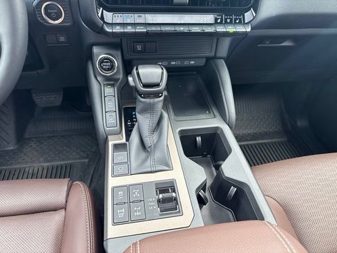Used 2026 Toyota Land Cruiser w/ Premium Package AWD/4WD image 17