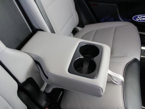 New 2025 Ford Escape SE image 11