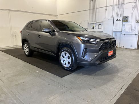 Used 2024 Toyota RAV4 LE AWD/4WD image 1