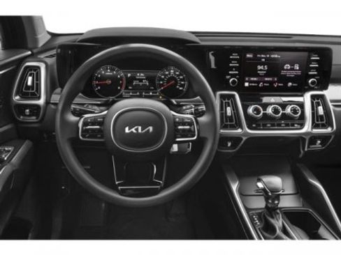 Used 2023 Kia Sorento LX AWD/4WD image 10