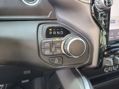 Used 2025 RAM 1500 Lone Star image 21