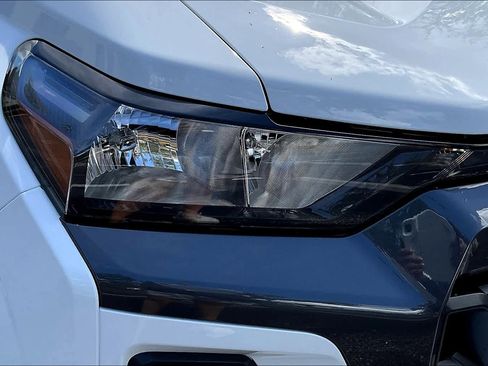 Used 2024 Chevrolet Colorado LT w/ LT Convenience Package image 27