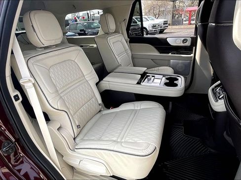 Used 2021 Lincoln Navigator Black Label AWD/4WD image 24